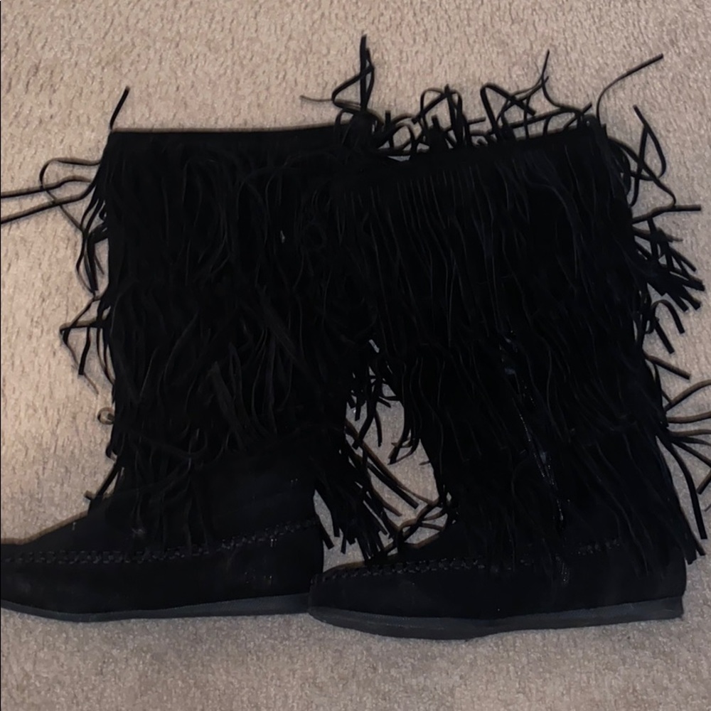Moccasin Boots NEED GONE ASAP!